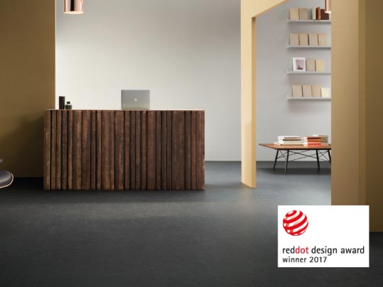 Marmoleum Cocoa i Marmoleum Slate nagrodzone iF Design oraz Red Dot Award 2017