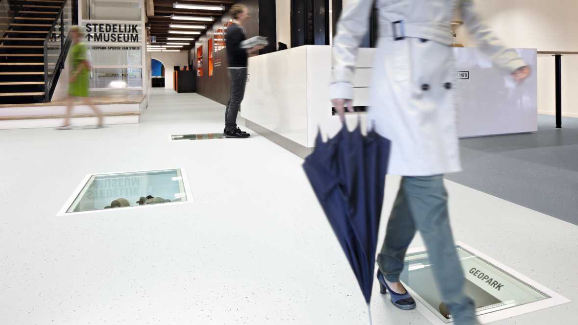 Surestep Star 176082 & 176072 Safety flooring